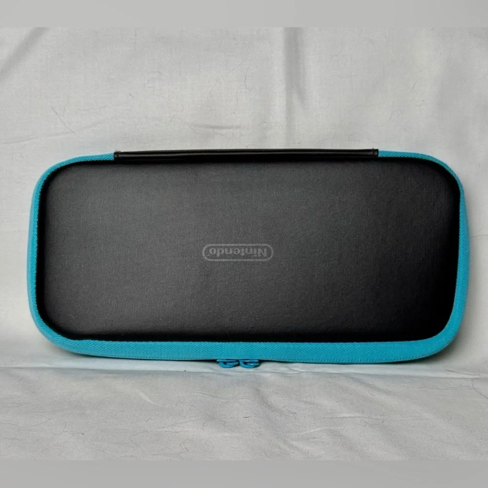 Nintendo Switch Neoprene Black And Blue Zippered Carrying Case Excellent